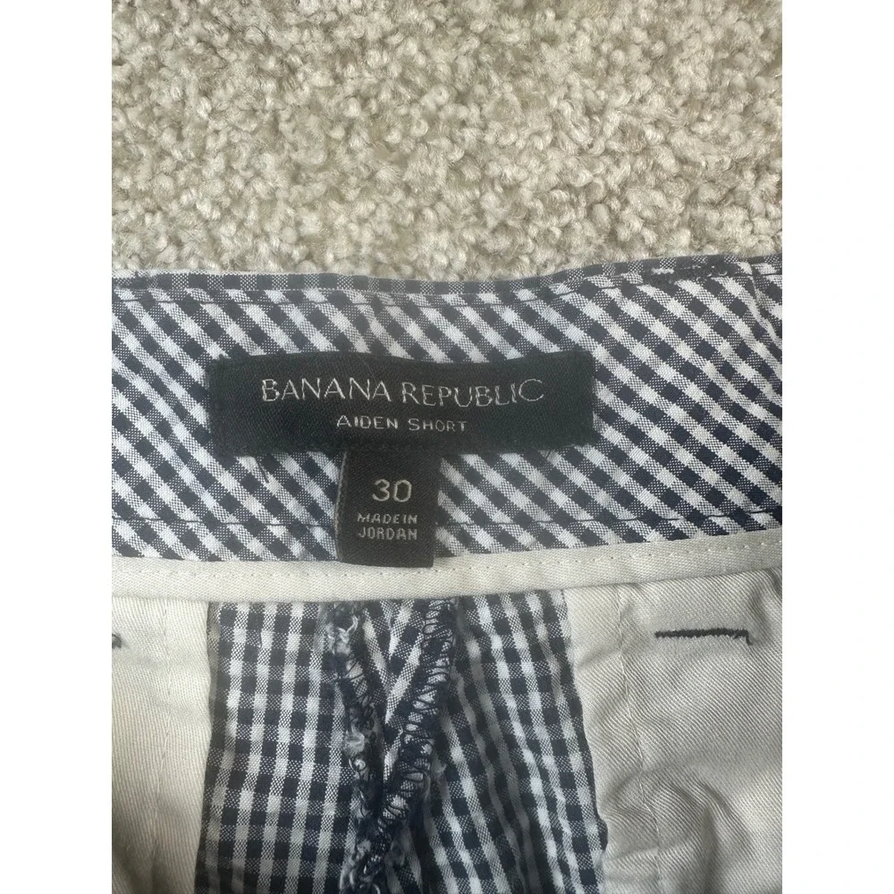 Banana Republic Aiden Short Mens 30 Navy Blue White Gingham Cotton Chino Shorts